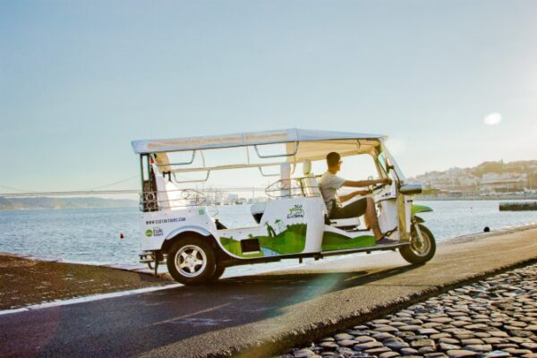 Shore Excursion Half-Day Tuk Tour